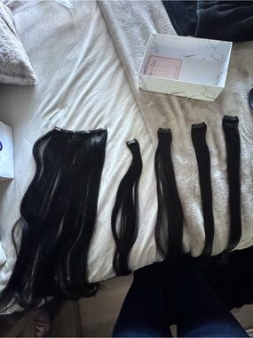 Bombay Hair- Off Black Clip-In Hair Extensions New 20 inches (Not Full set)